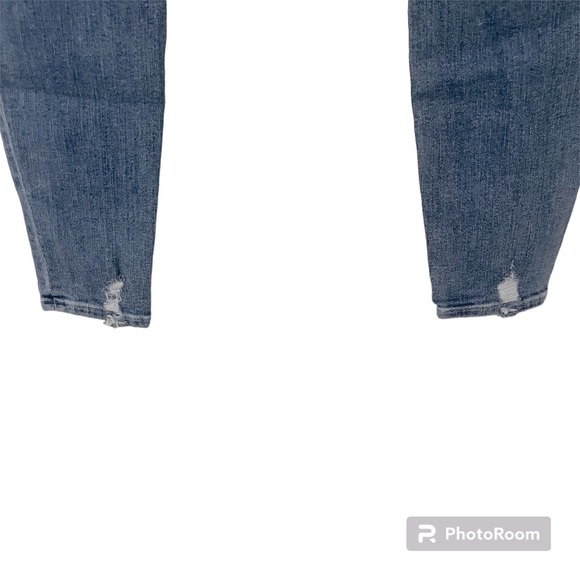 Good American Good Waist Distressed Jean | Size 24 - Picture 4 of 8